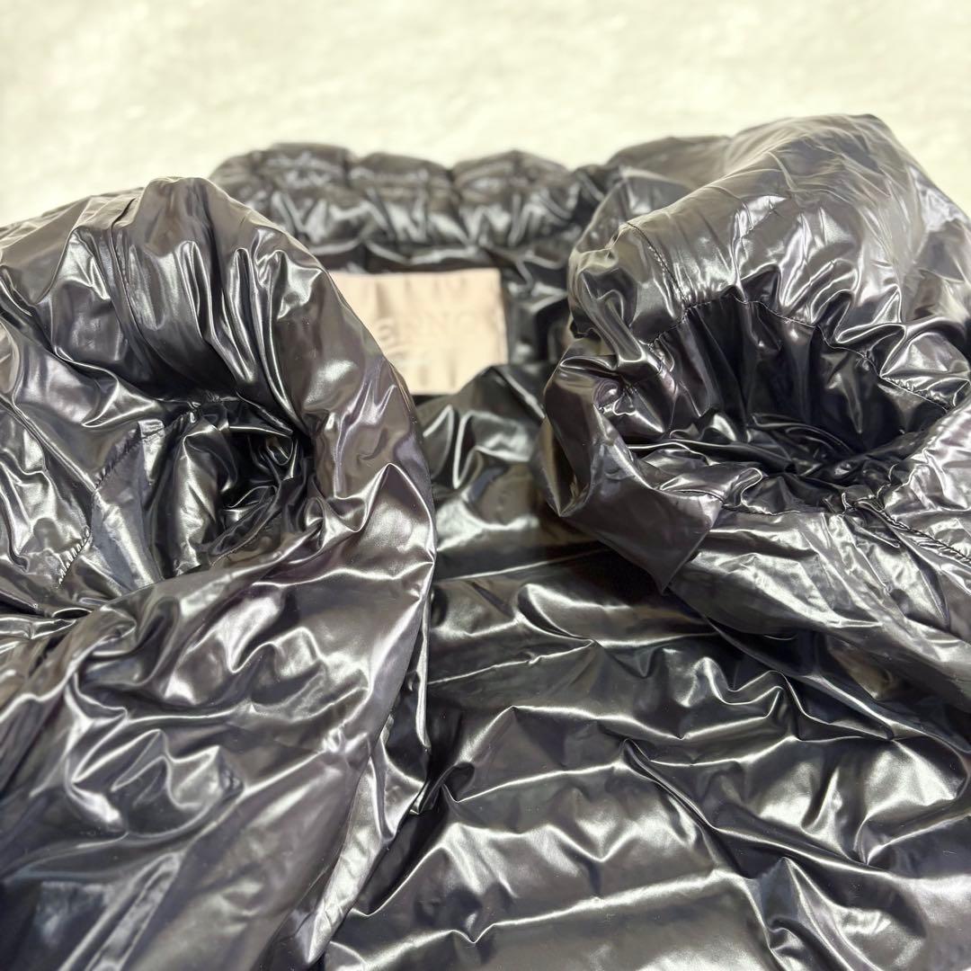 極美品　2023年モデル　ヘルノ　リゾート　ダウン　ニット　黒　42