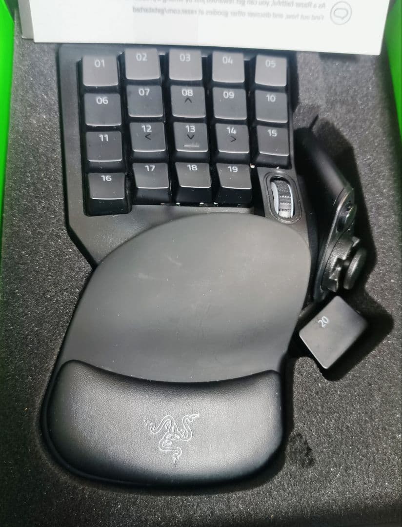 RAZER TARTARUS PRO ゲーミング左手デバイス レーザー