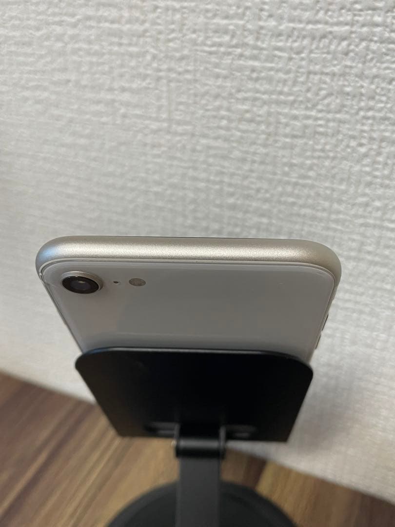 M4【即日発送】iPhoneSE(第3世代)スターライト 64GB