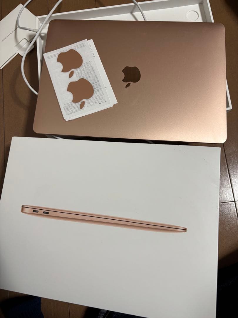13インチMacBook Air - ゴールド ジャンク品