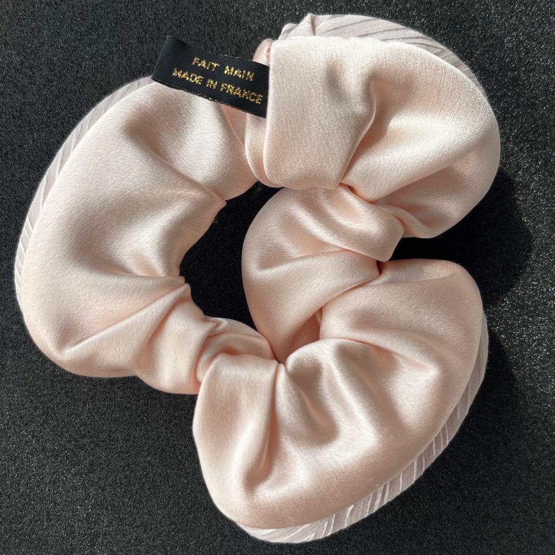 【未使用】アレクサンドルドゥパリ サテン ピンク シュシュ