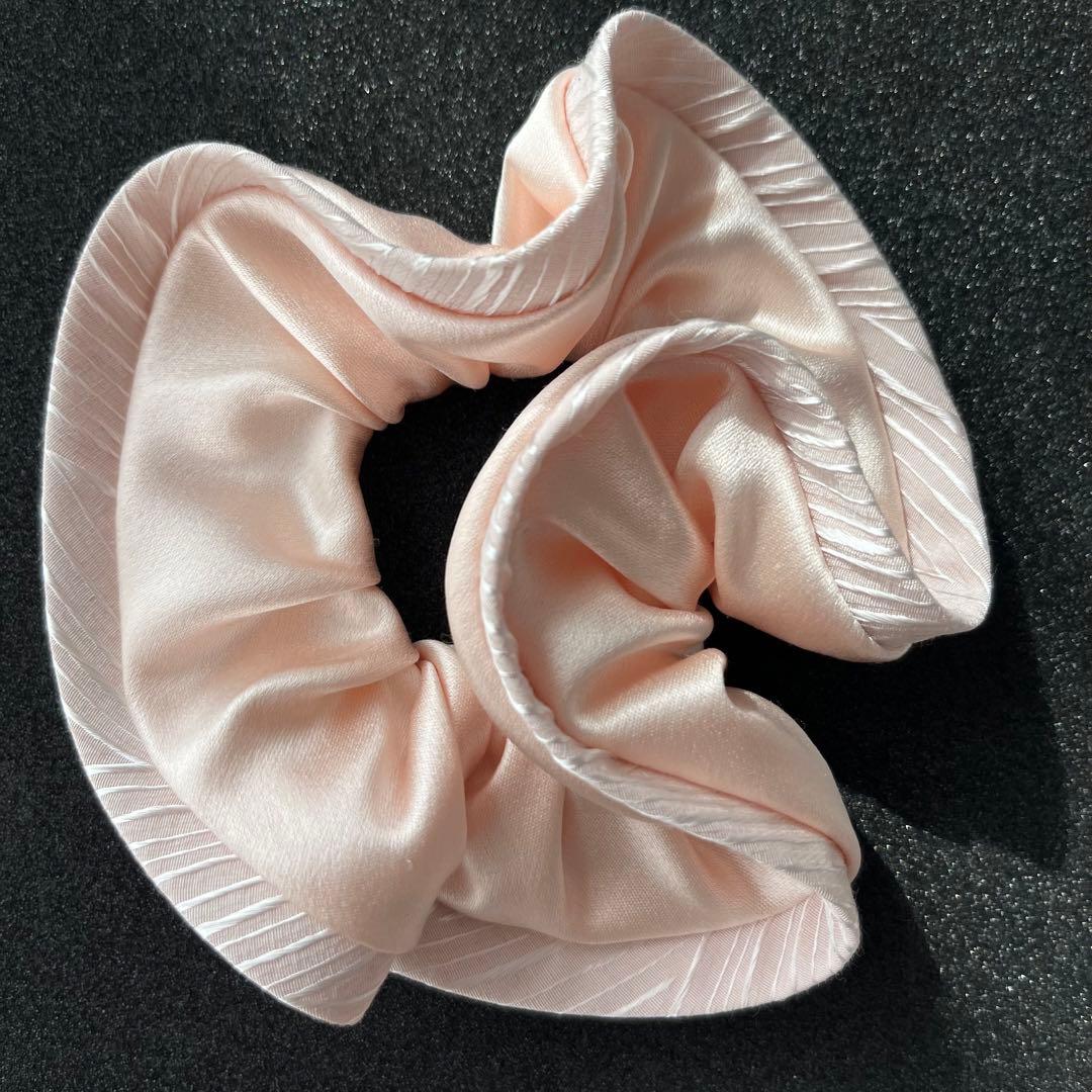 【未使用】アレクサンドルドゥパリ サテン ピンク シュシュ