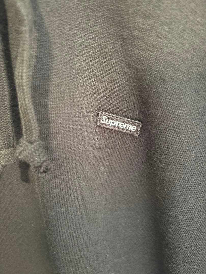 supreme スモールボックスロゴ　パーカー　ブラック