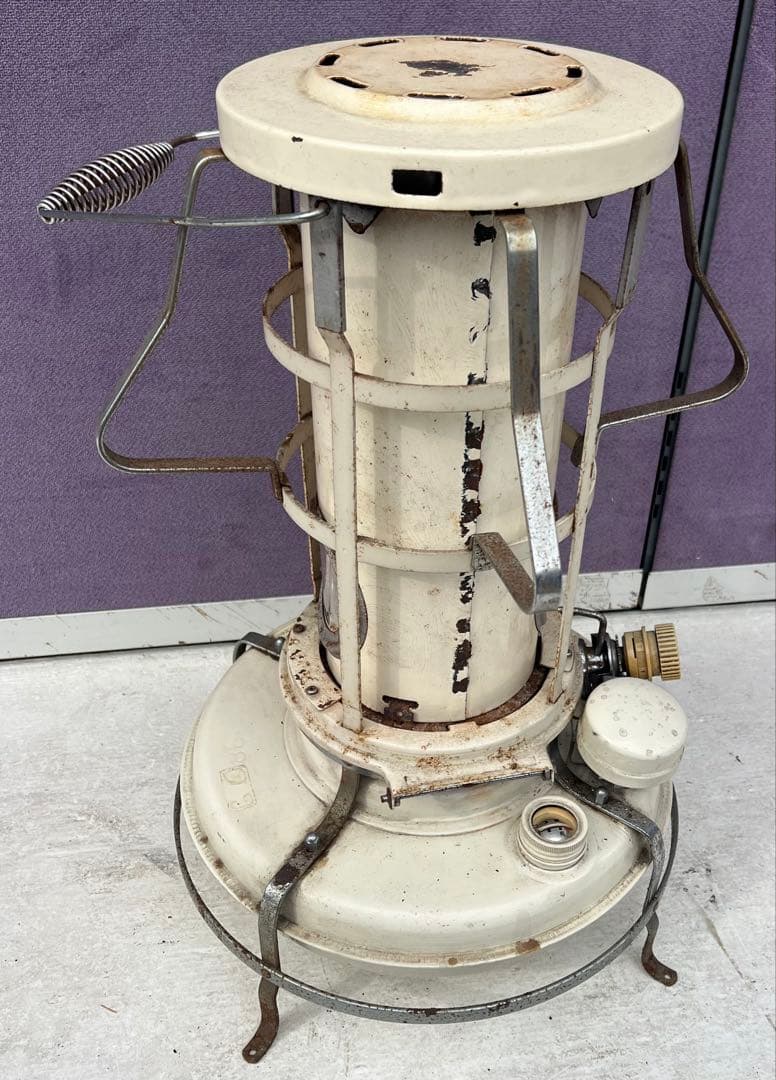 アラジン ブルーフレーム 灯油ヒーター、おそらくモデル BF3912 最終価格