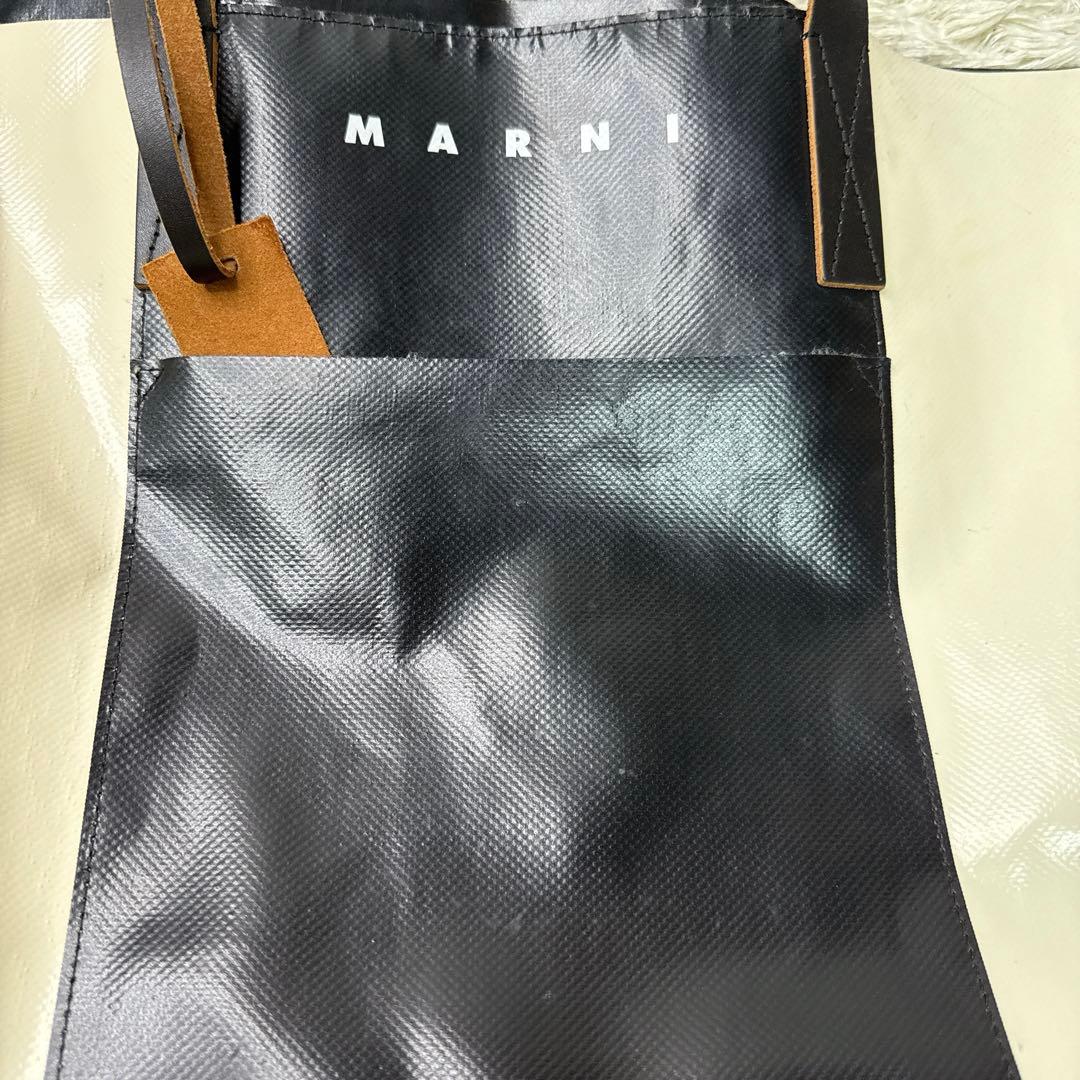 MARNI ホワイト ブラック トートバッグ　トライベッカ　TRIBECA A4