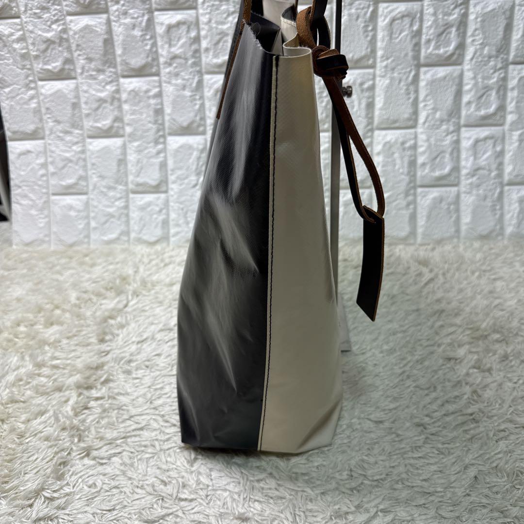 MARNI ホワイト ブラック トートバッグ　トライベッカ　TRIBECA A4