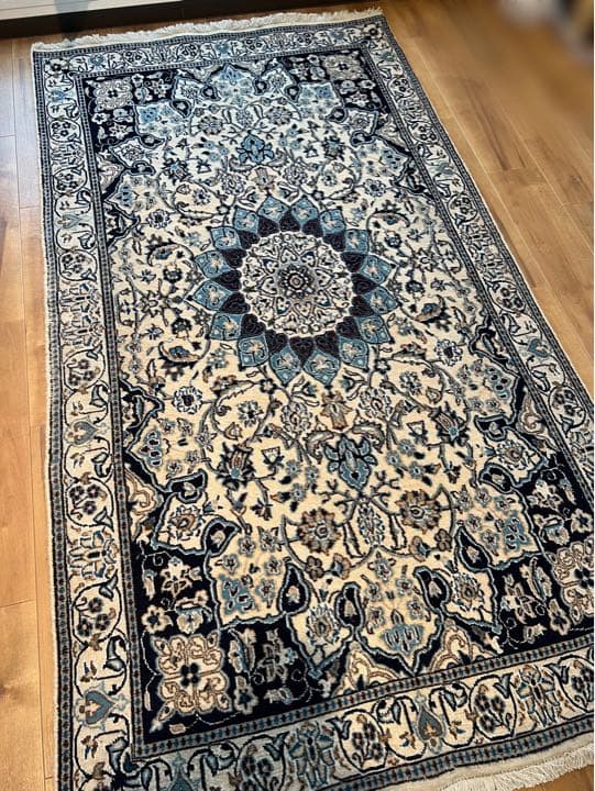 ヴィンテージラグ　絨毯　イラン　ナイン産　手織り　115×203