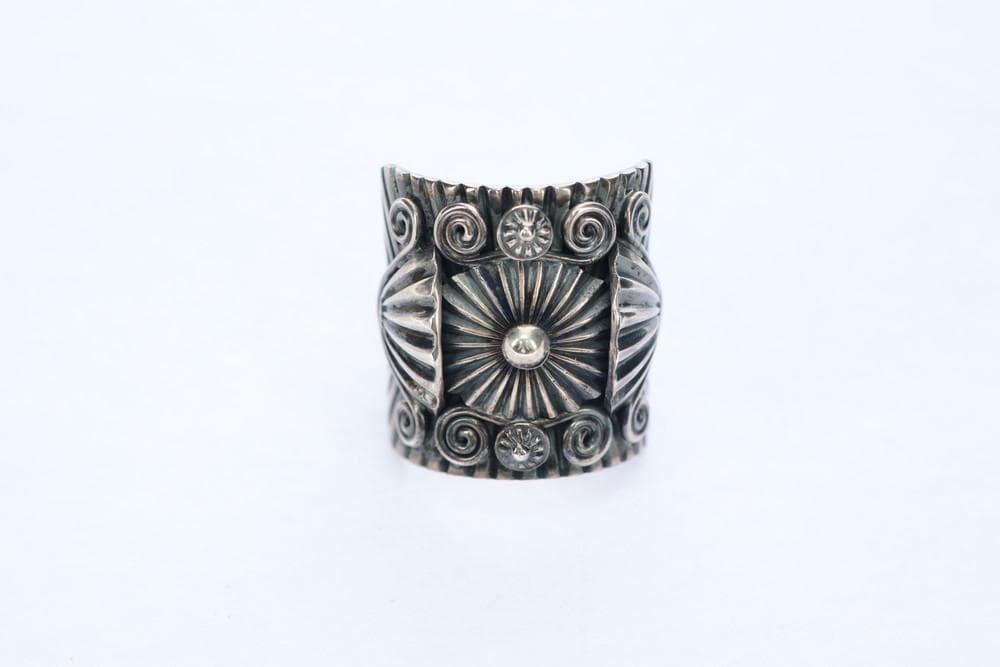 ◆インディアンジュエリー デルバート・ゴードン作 リング 指輪　09415