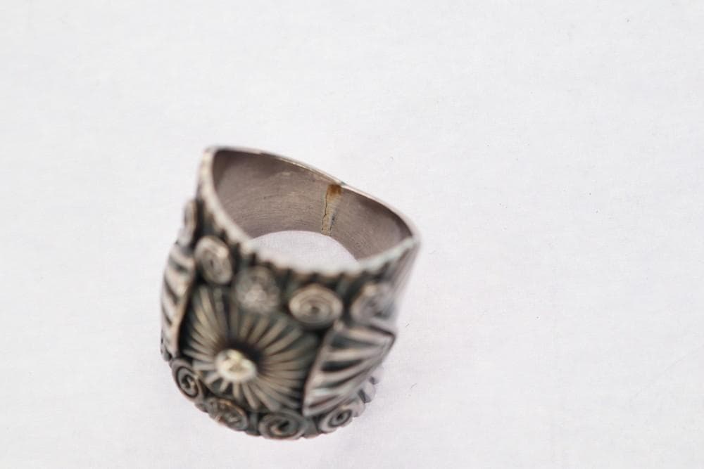 ◆インディアンジュエリー デルバート・ゴードン作 リング 指輪　09415