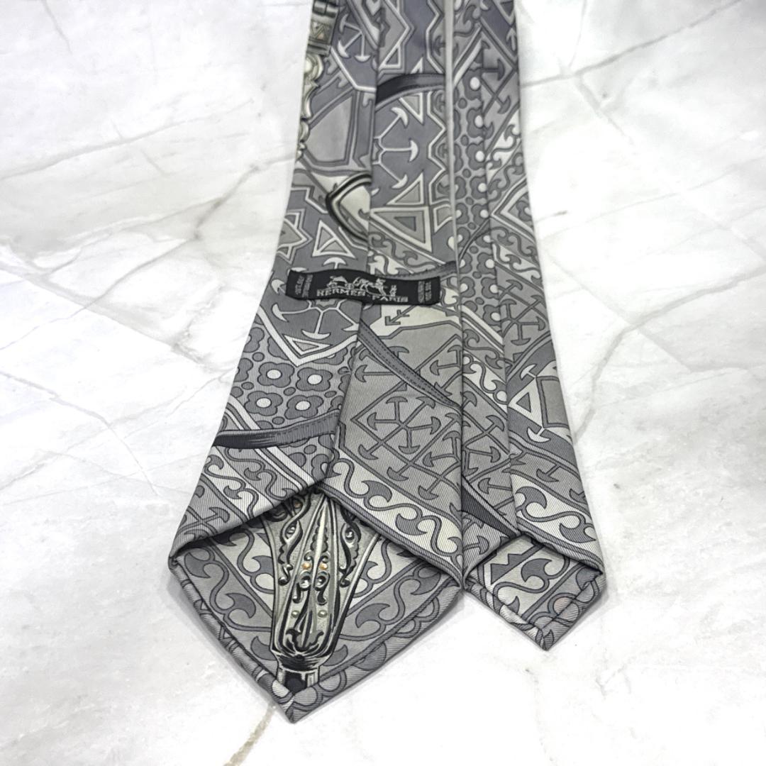 ☆即発 希少柄 HERMES エルメス ネクタイ グレー 高級シルク 美品 総柄