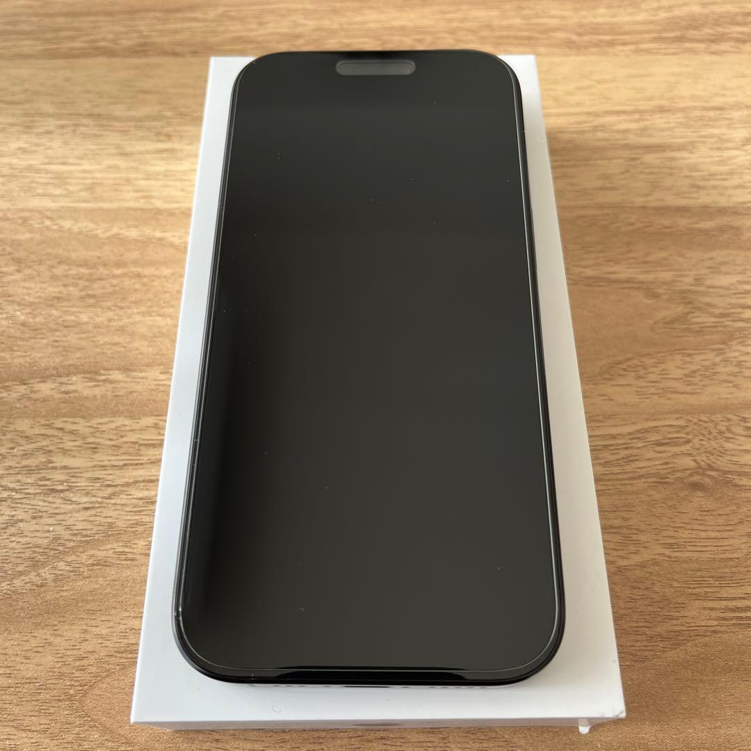 iPhone16Pro 512GB ブラックチタニウム Apple整備品