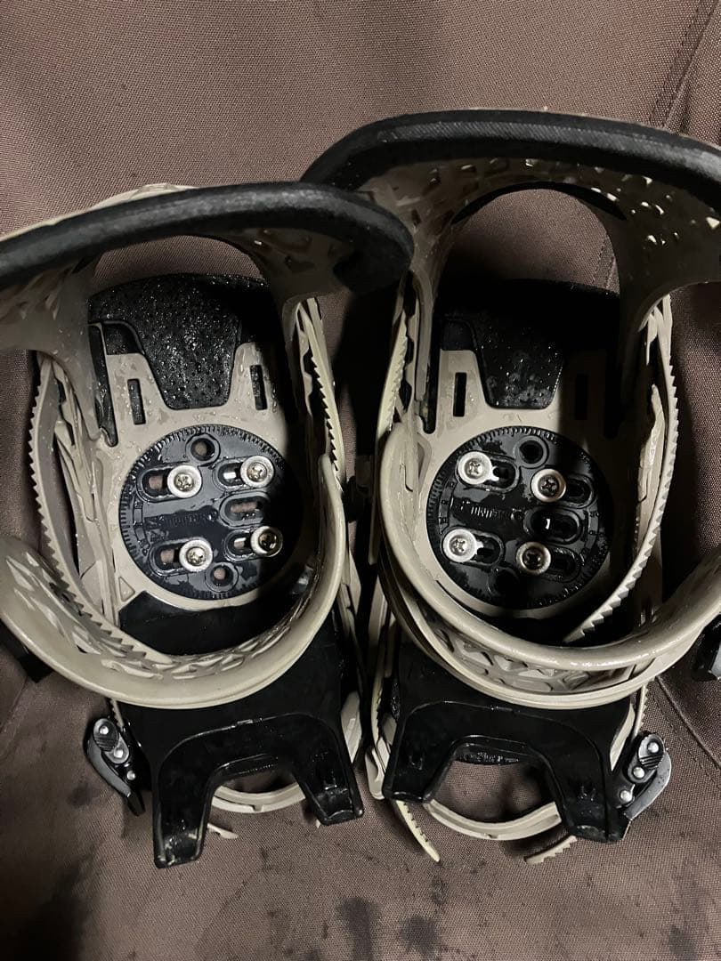 Salomon Highlander 21-22 Mサイズ