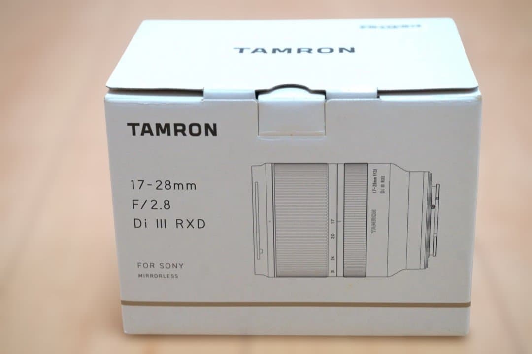 TAMRON 広角レンズ レンズフード付き F/2.8 17-28mm