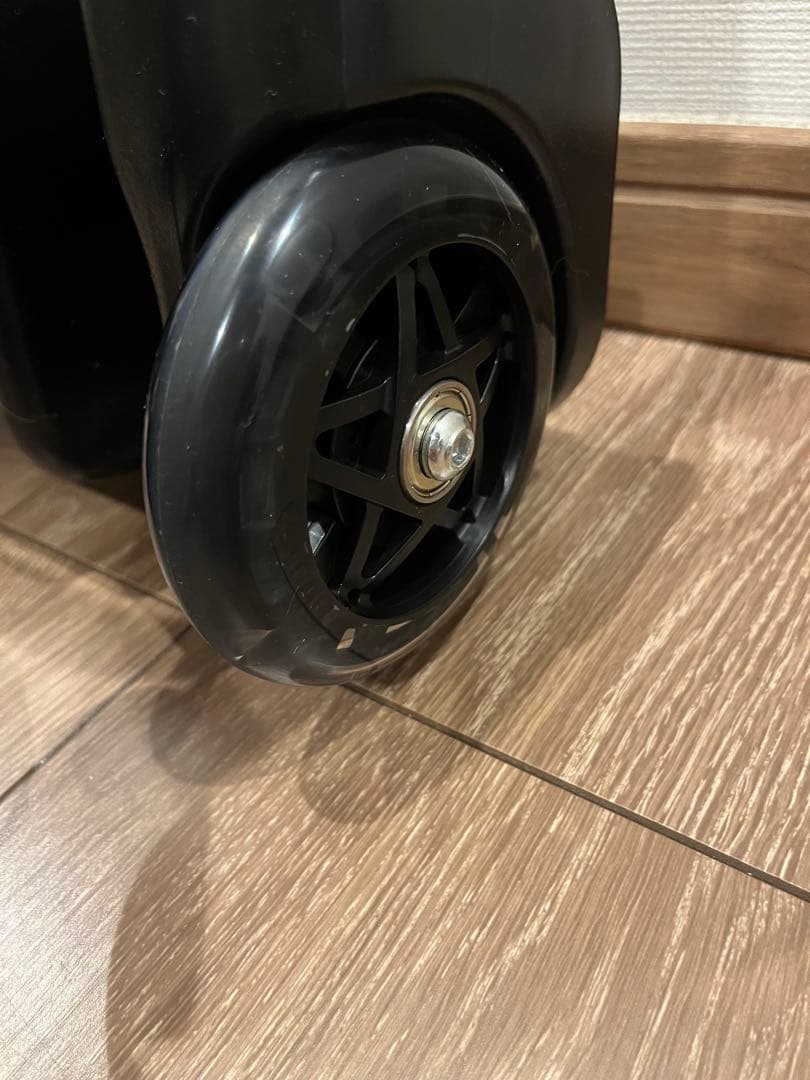 キッズキャリーケース　乗れる　スーツケース　キッズトラベルNEO 子供