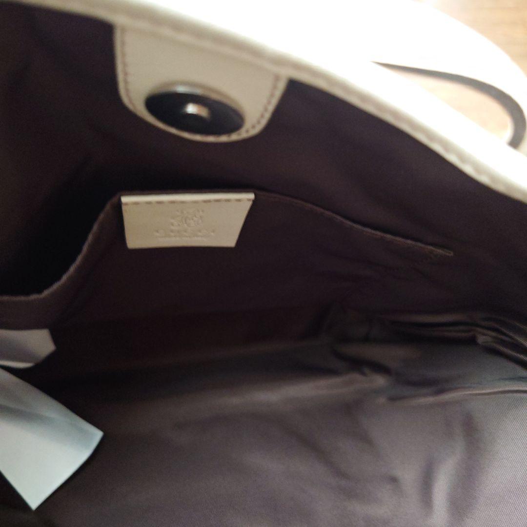 GUCCI 鳥の刺繍トートバッグ