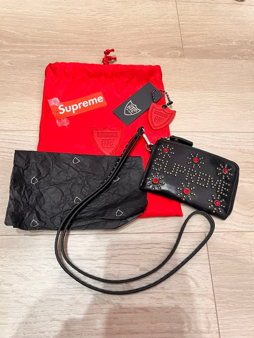 supreme HTC studded wallet 財布　黒