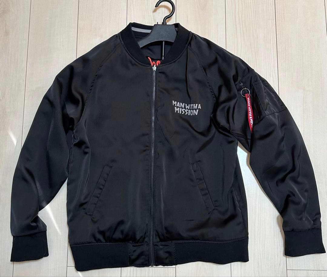 【美品】MAN WITH A MISSION リバーシブルスカジャン L