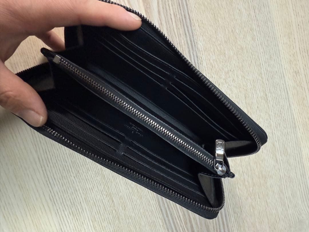 LOUIS VUITTON ジッピーウォレットホリゾンタル