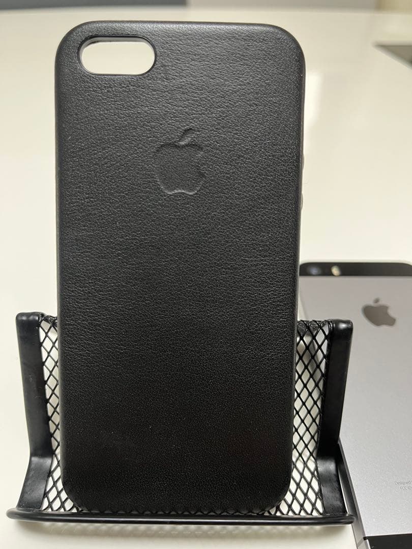 [超美品] iPhone SE A1723 64 GB SIM フリー