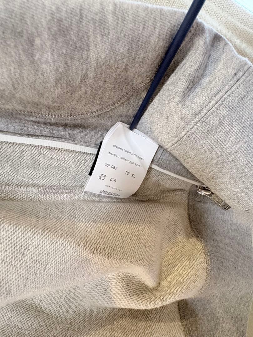 モンクレール　MONCLERWジップパーカー XL