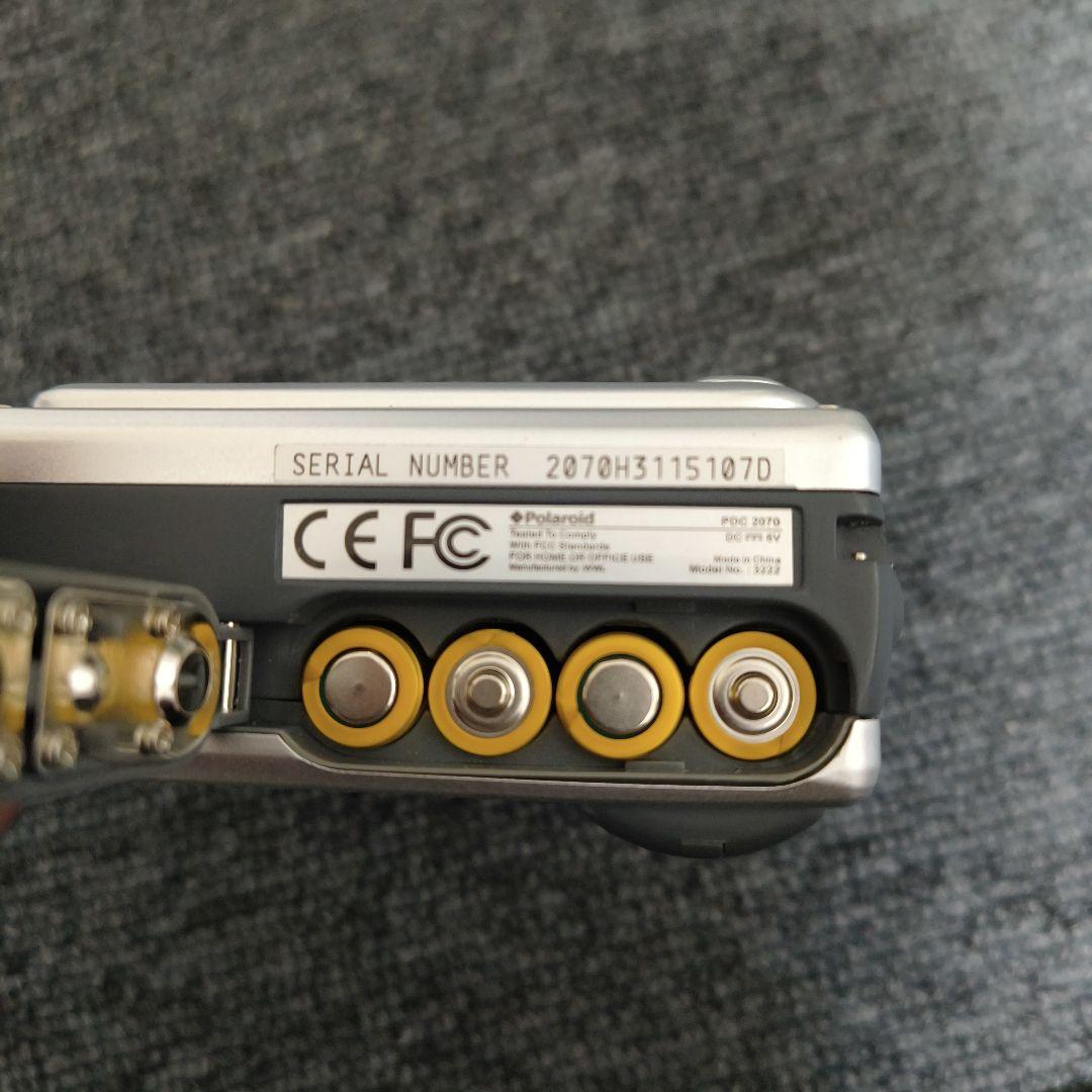 Polaroid コンパクトデジタルカメラ PDC2070 ケース・メモリー付