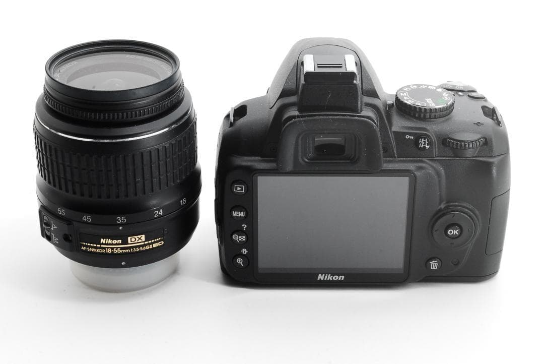 【初心者おすすめ】Nikon D3000 手ブレ補正VRレンズセット