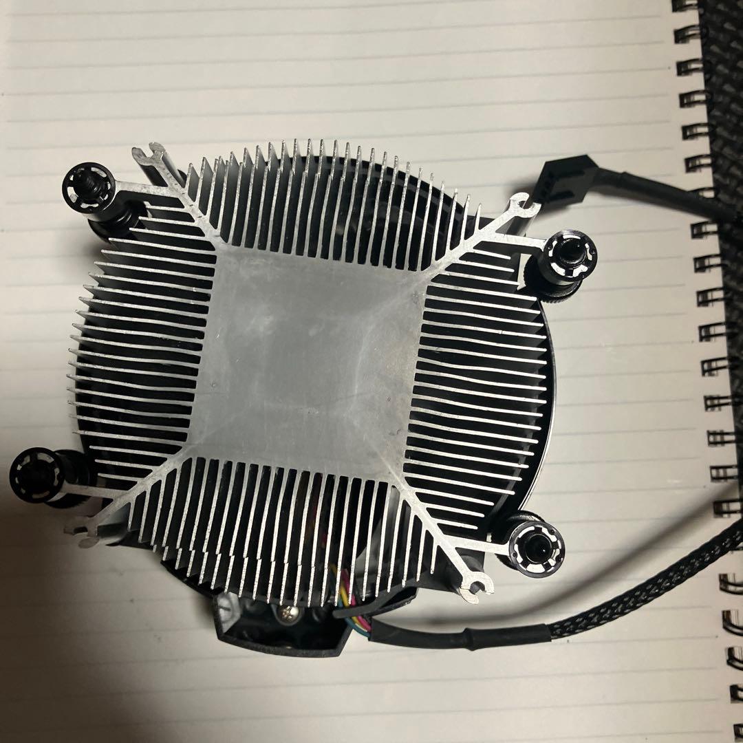 AMD Ryzen 5 5600 CPUと付属クーラー