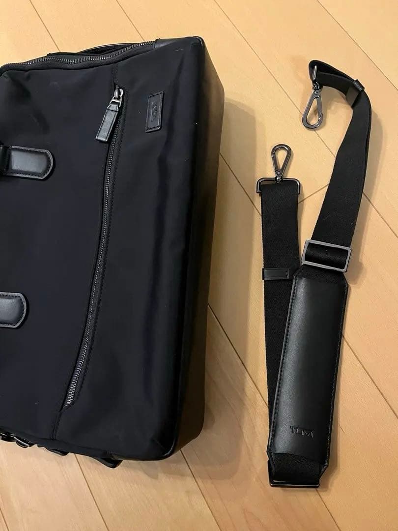 【美品】 TUMI アヴォンデール　ジップバッグ　ブラック　3WAY