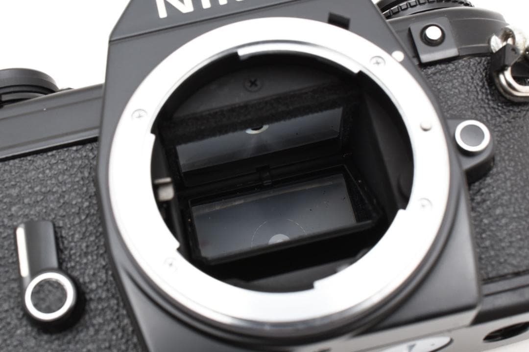 超美品 NIKON ニコン EM フィルムカメラ　モルト新品交換済 B879