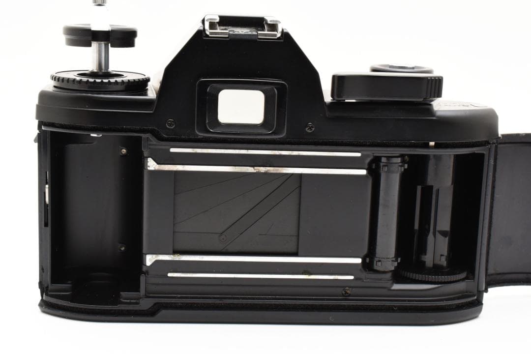 超美品 NIKON ニコン EM フィルムカメラ　モルト新品交換済 B879