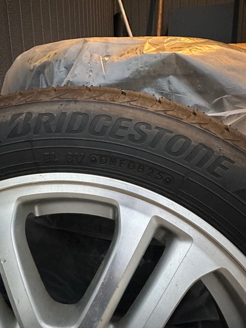 かたつもり　ホンダ　N-BOX タイヤ　ホイールセット