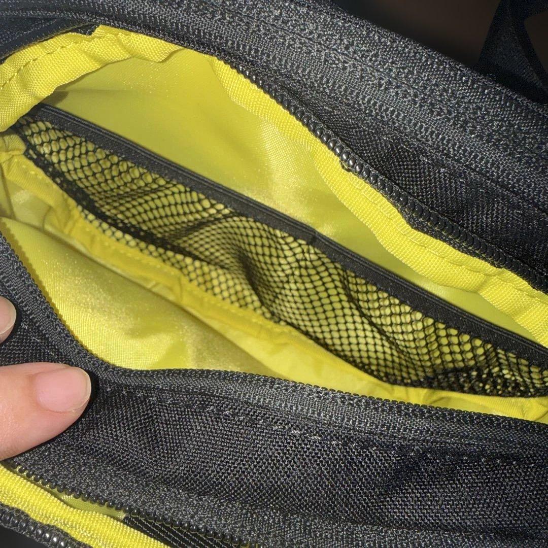 Hugoo ブラック　ショルダー