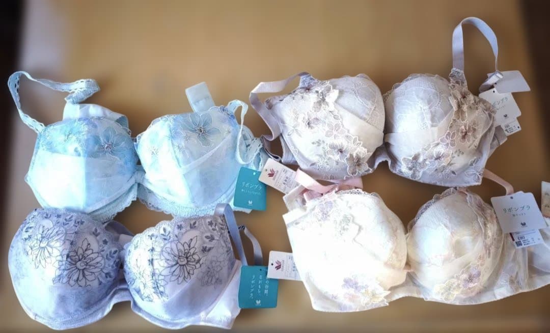 タグ付☆ワコール　E80 リボンブラ　4枚セット