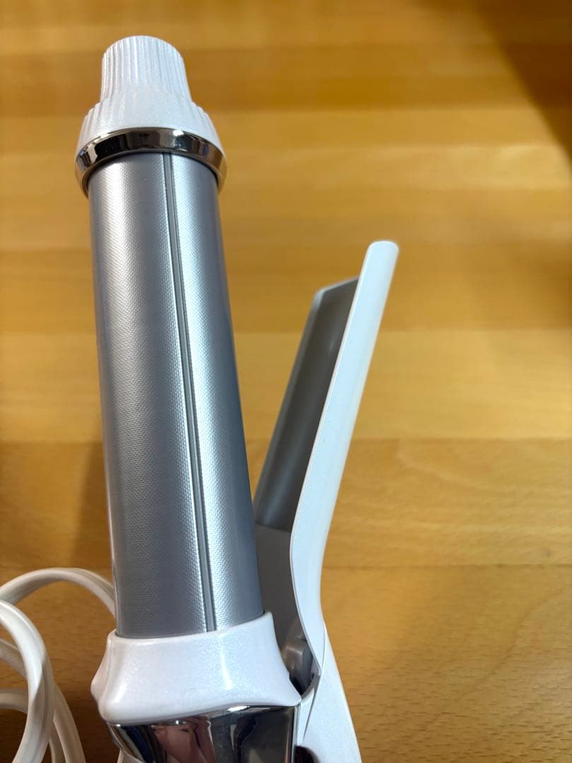 リファ 2022年製 ヘア アイロン 32mm ホワイト