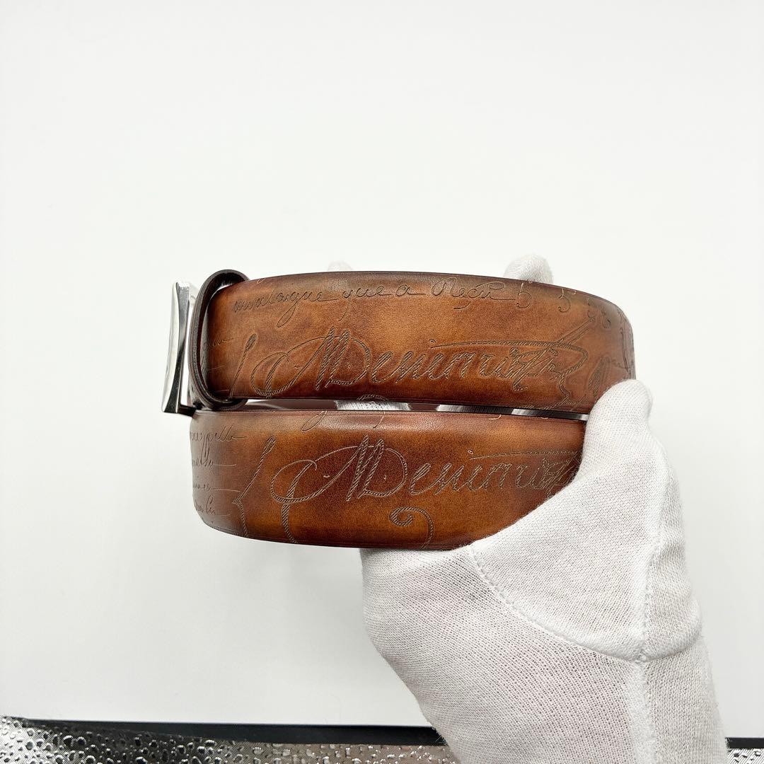 ベルルッティ　ベルト　カリグラフィー　レザー　バックル　スーツ　メンズ　紳士