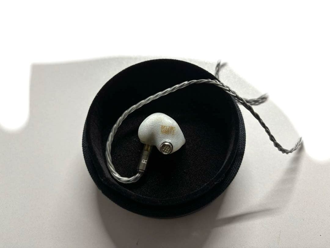 qdc white tiger イヤホン