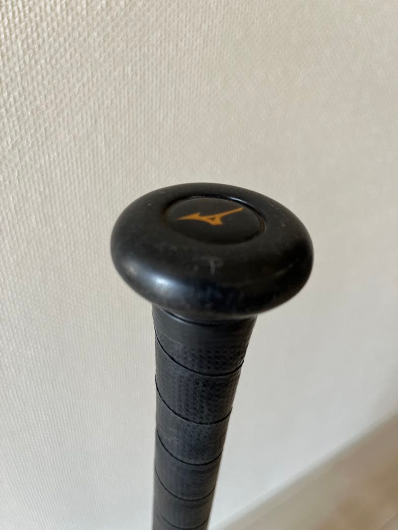 ミズノビヨンドマックスレガシー 一般軟式用85㌢730g(定価税込49500円)