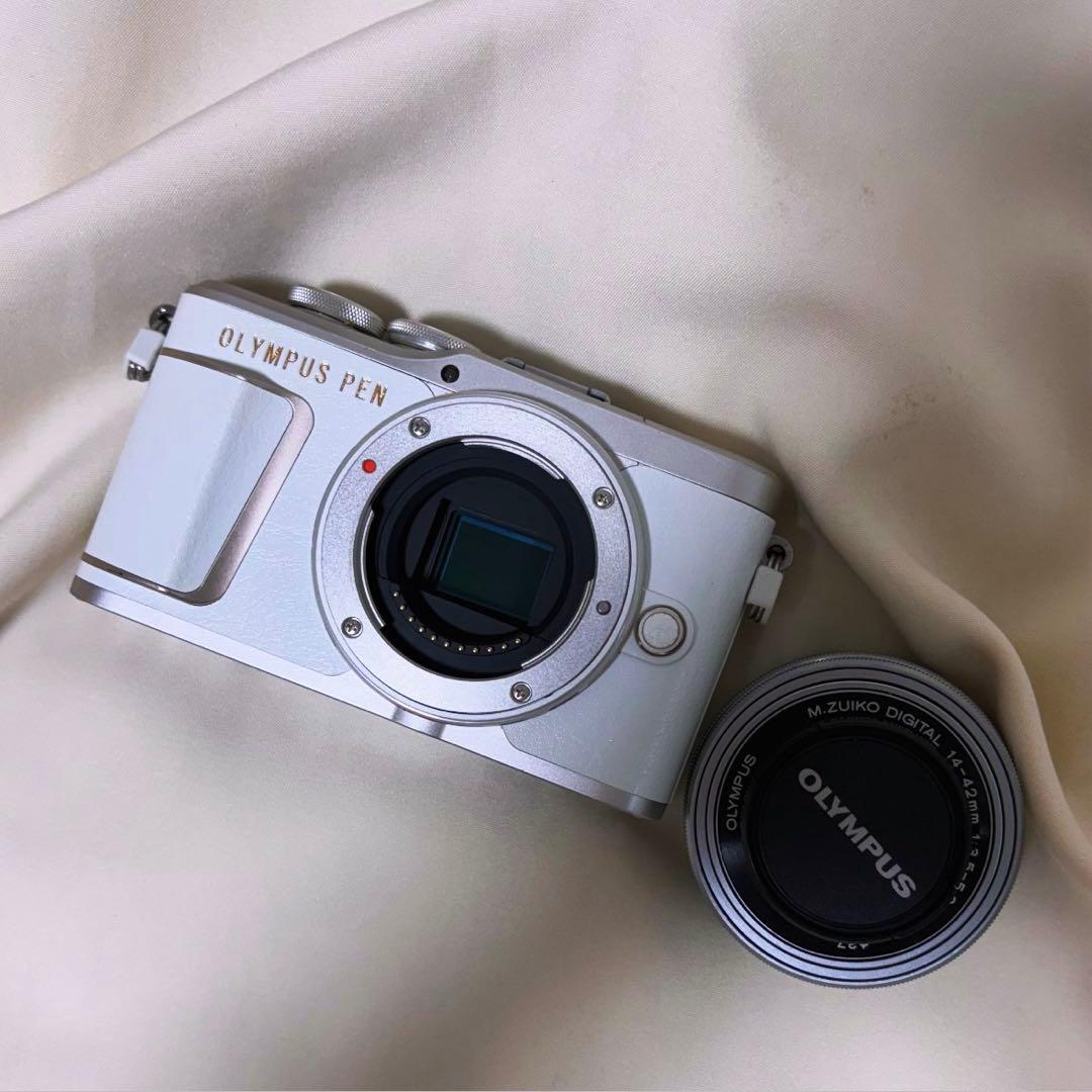オリンパス ミラーレス カメラ 一眼レフ OLYMPUS PEN ホワイト 写真