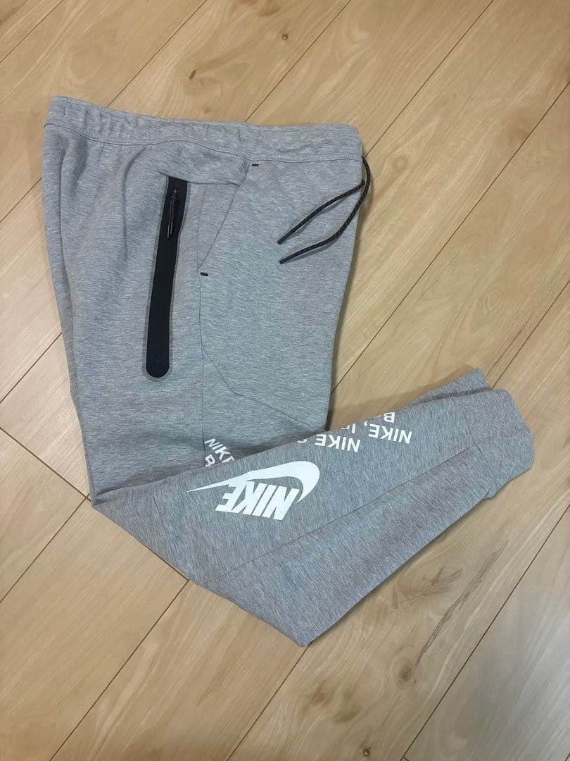 ナイキテックフリース　セットアップ　上下　Lサイズ　グレー　美品