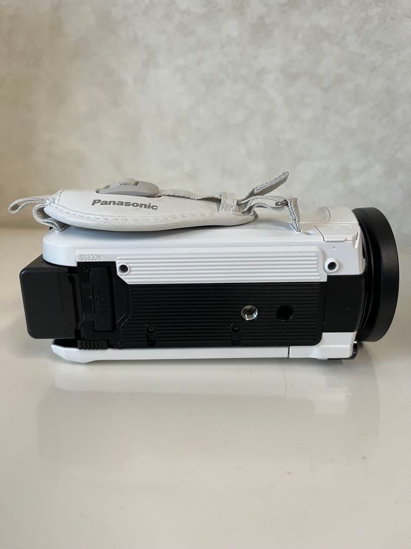 【美品】Panasonic VZX990M-W ビデオカメラ 25倍ズーム 4K
