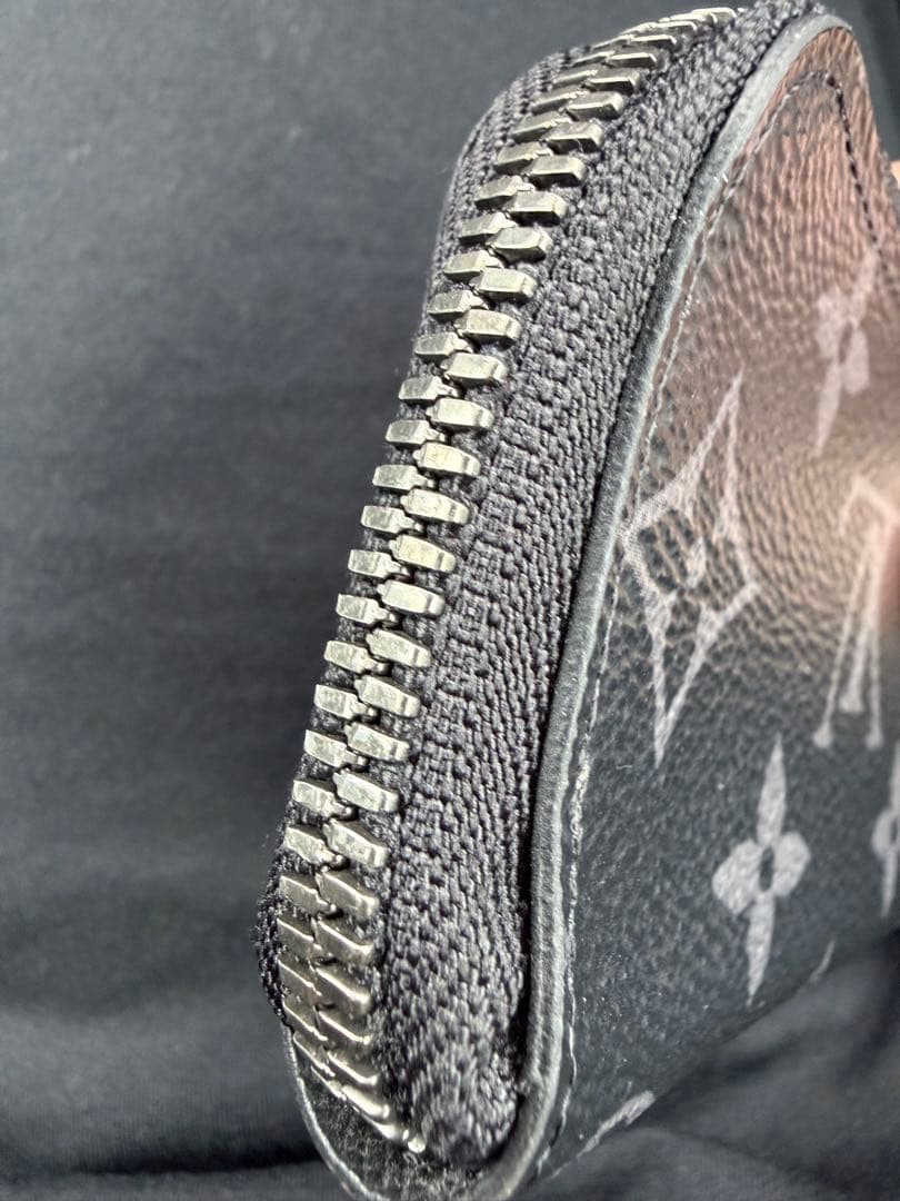 R*M様 LOUIS VUITTON ブラック ケース