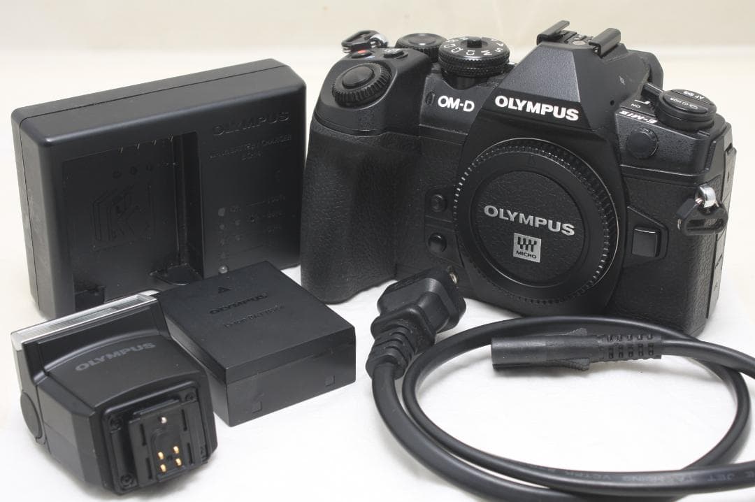 オリンパス OM-D E-M1 MARK II ボディ シャッター数2920回