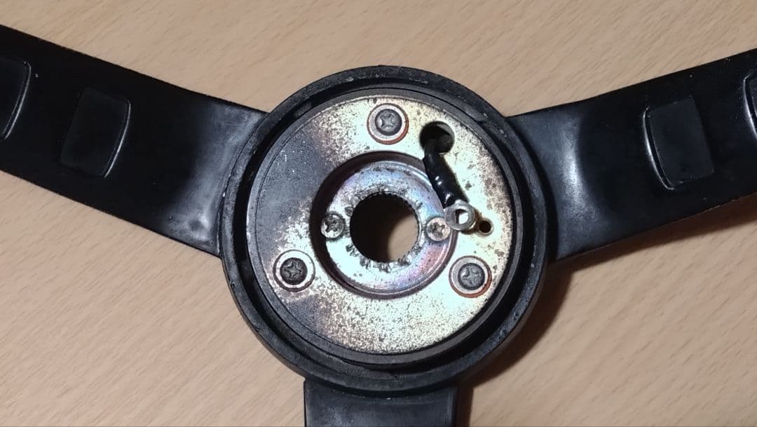 【ナオユ】フェアレディZ　Fairladyz　純正ステアリング旧タイプ