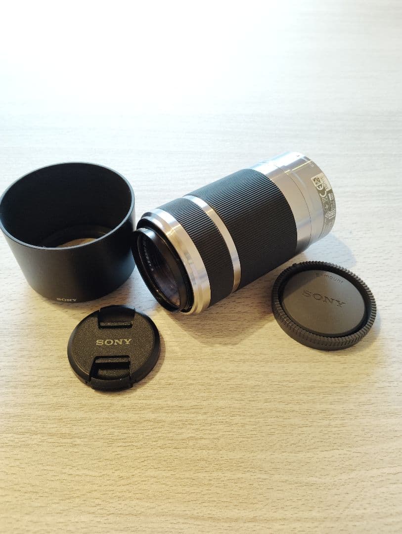 望遠レンズ　SONY E55-210mm OSS