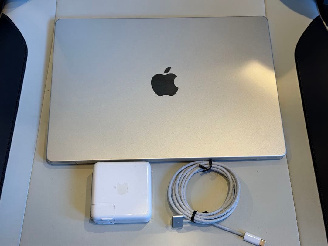 新品に近いMacBook Pro 14 M3 Pro 36GB JIS