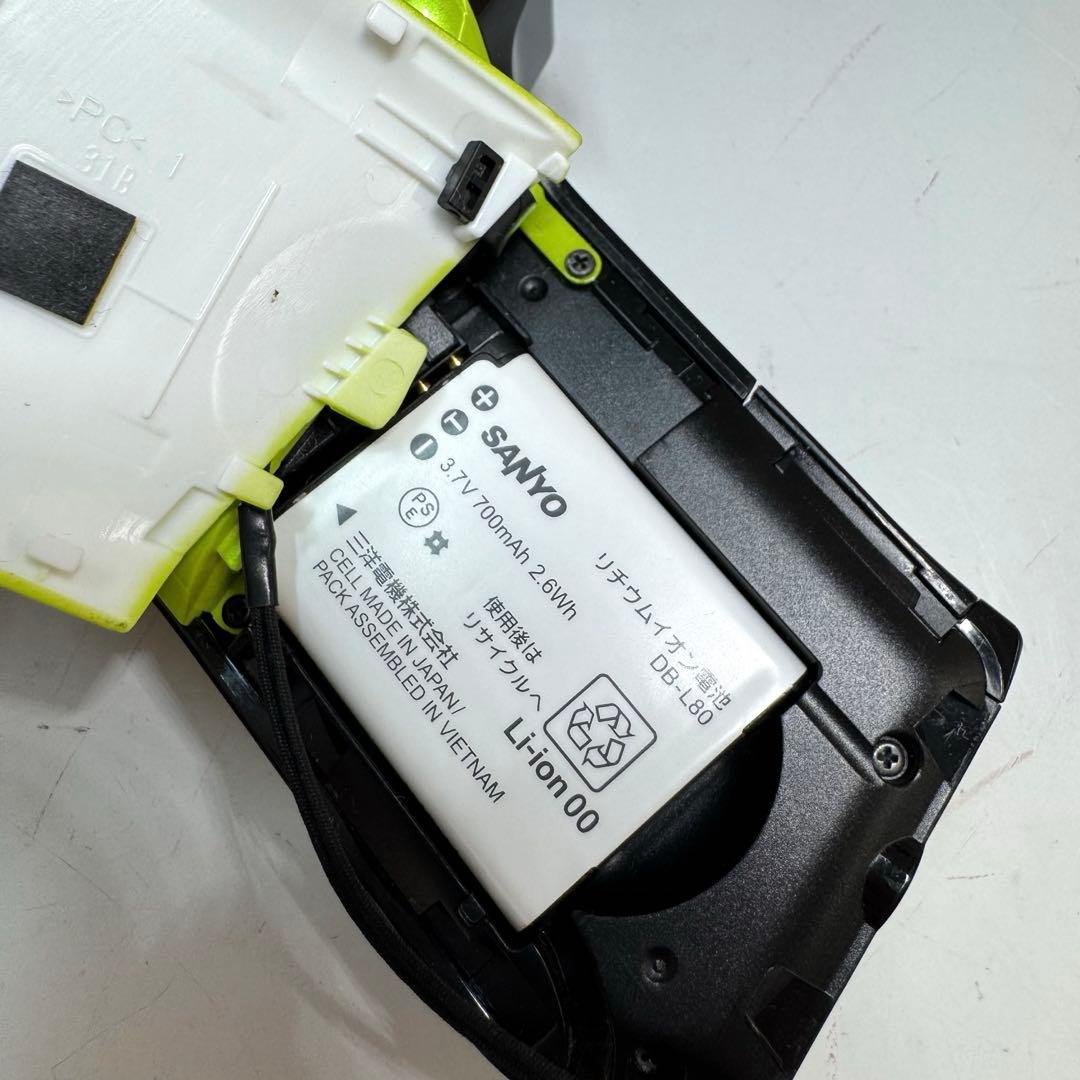 SANYOデジタルムービーカメラ　Xacti DMX-CG11 グリーン