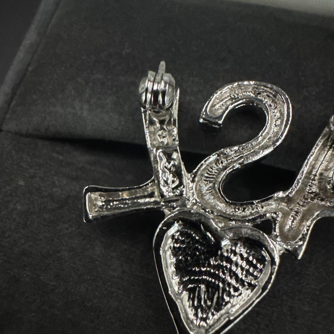 美品　イヴサンローラン　ブローチ　YSLロゴ　ハート　ラインストーン　コサージュ