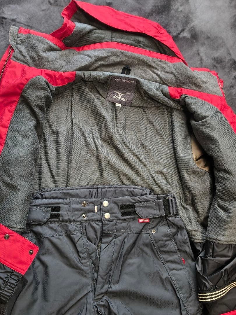 MIZUNO スキー・ボードウェアセット（ブレスサーモ）使用２回【送料無料】