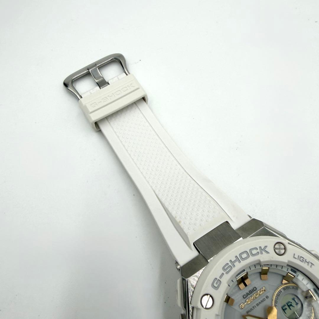 箱付き　美品 G-SHOCK GST-W300 電波ソーラー ホワイト　時計