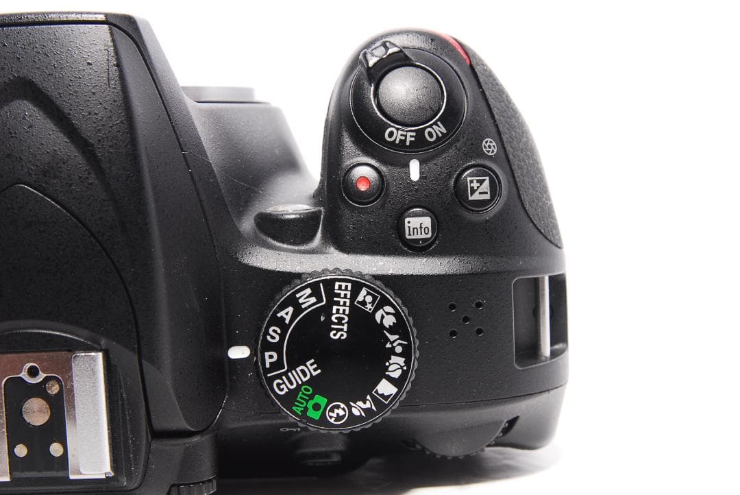 ✨初心者向け機種 Bluetooth搭載✨Nikon D3400 レンズセット